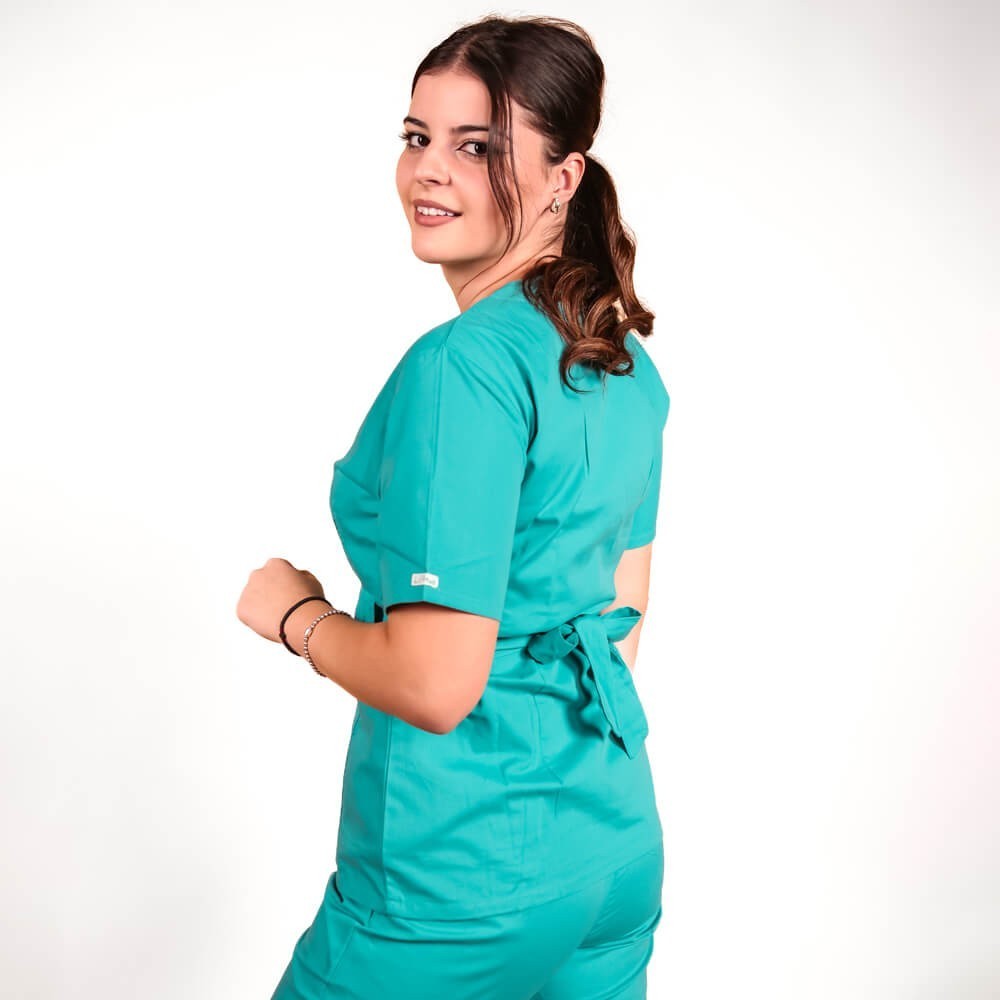 Costum Lotus 2, bluza kimono, pantaloni cu elastic in talie si manseta, turcoaz Costum Lotus 2, bluza kimono, pantaloni cu elastic in talie si manseta, turcoaz