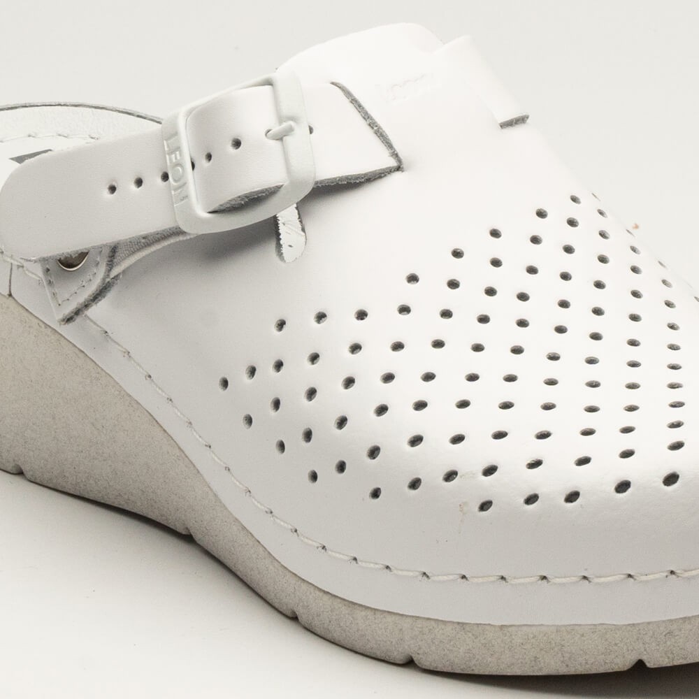 Saboti medicali Leon 1000, de dama, din piele, alb Saboti medicali Leon 1000, de dama, din piele, alb