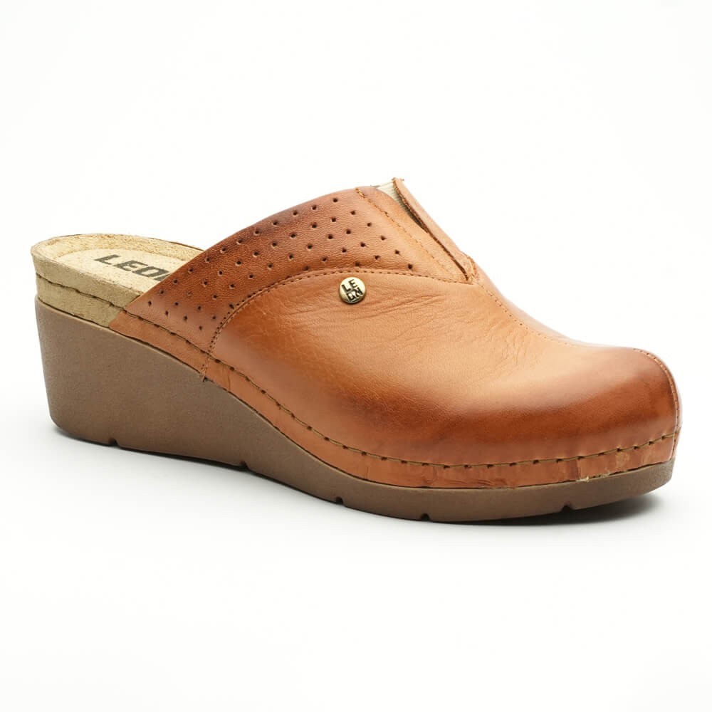 Saboti medicali Leon 1002, din piele, maro Saboti medicali Leon 1002, din piele, maro