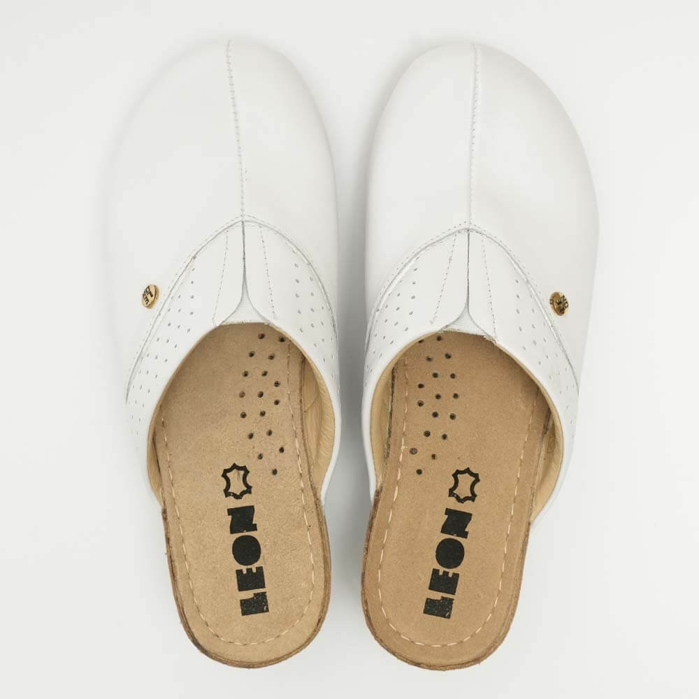 Saboti medicali Leon 1002, din piele, alb Saboti medicali Leon 1002, din piele, alb